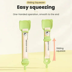 New Cat Treat Squeeze Spoon - Mess-Free Pet Feeding Tool for Cats, Snack Scoop, and Essential Pet Supplies