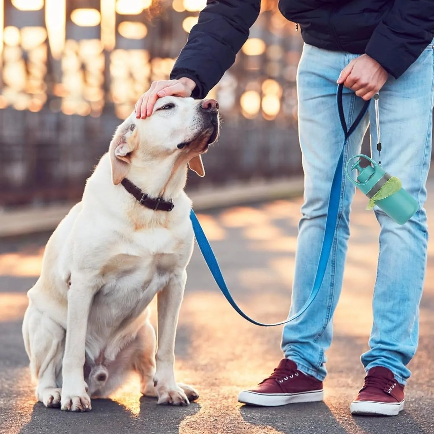 Portable Dog Pooper Scooper No Touch Claw Pickup Tool with Waste Bag Holder Easy One Hand Dog Walking Outdoor Pet Cleanup